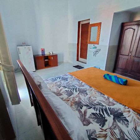 Roy Guest House Canggu  Exterior photo