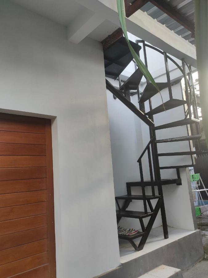 Roy Guest House Canggu  Exterior photo